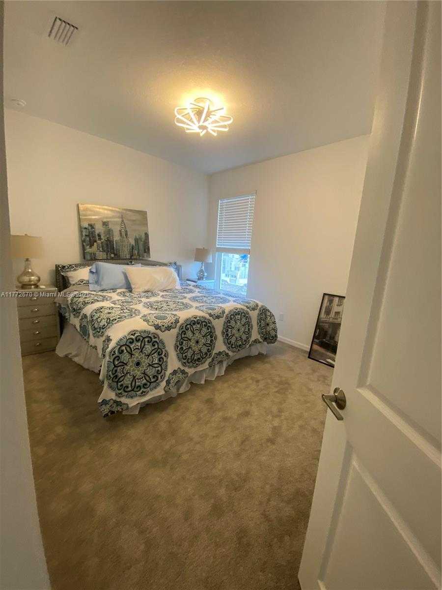 Small Image of 516 SOUTH EAST RANCH OAK CIR, Port St. Lucie Number 18