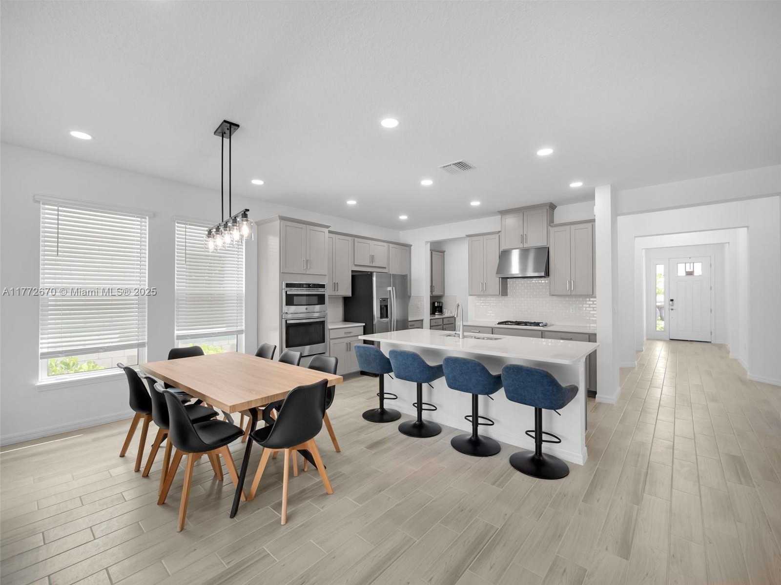 Small Image of 516 SOUTH EAST RANCH OAK CIR, Port St. Lucie Number 29