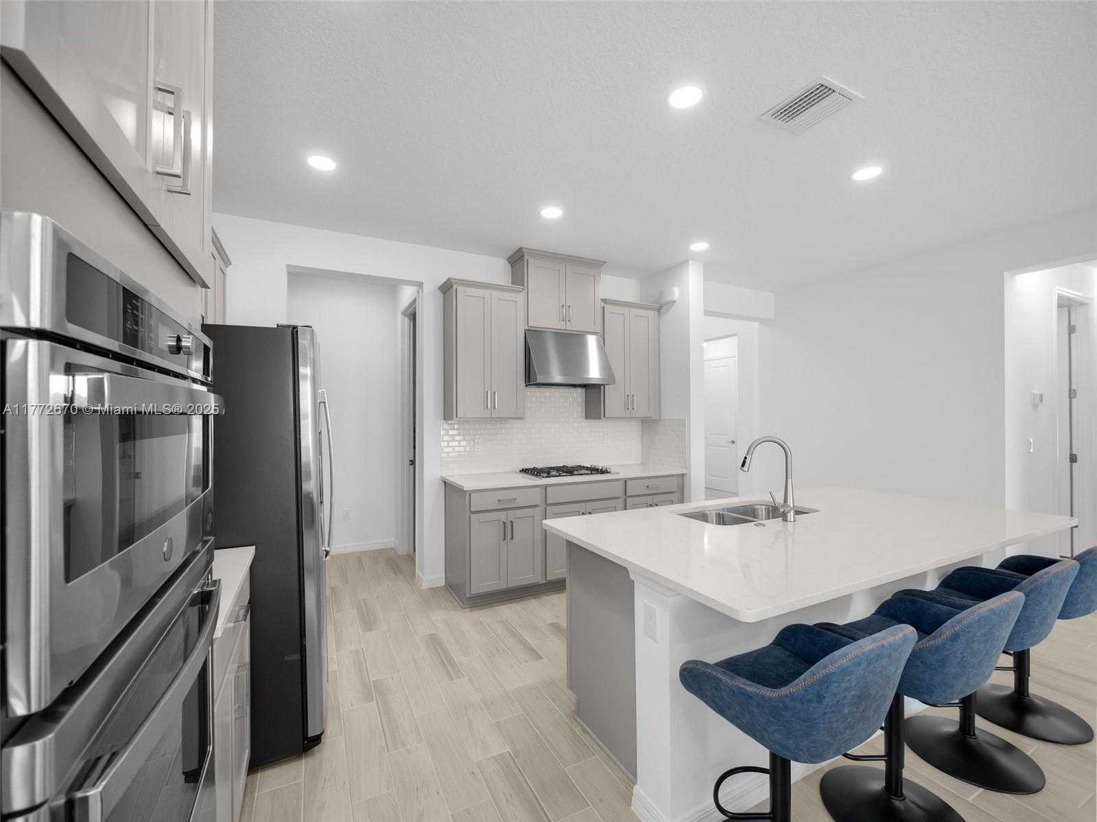 Small Image of 516 SOUTH EAST RANCH OAK CIR, Port St. Lucie Number 36