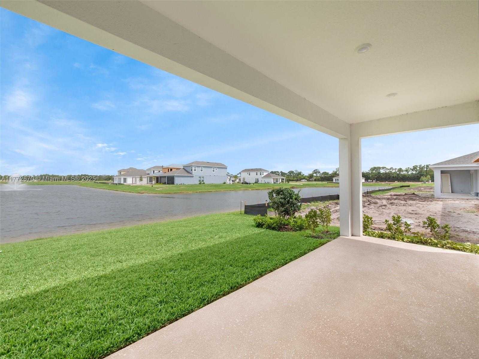 Small Image of 516 SOUTH EAST RANCH OAK CIR, Port St. Lucie Number 38