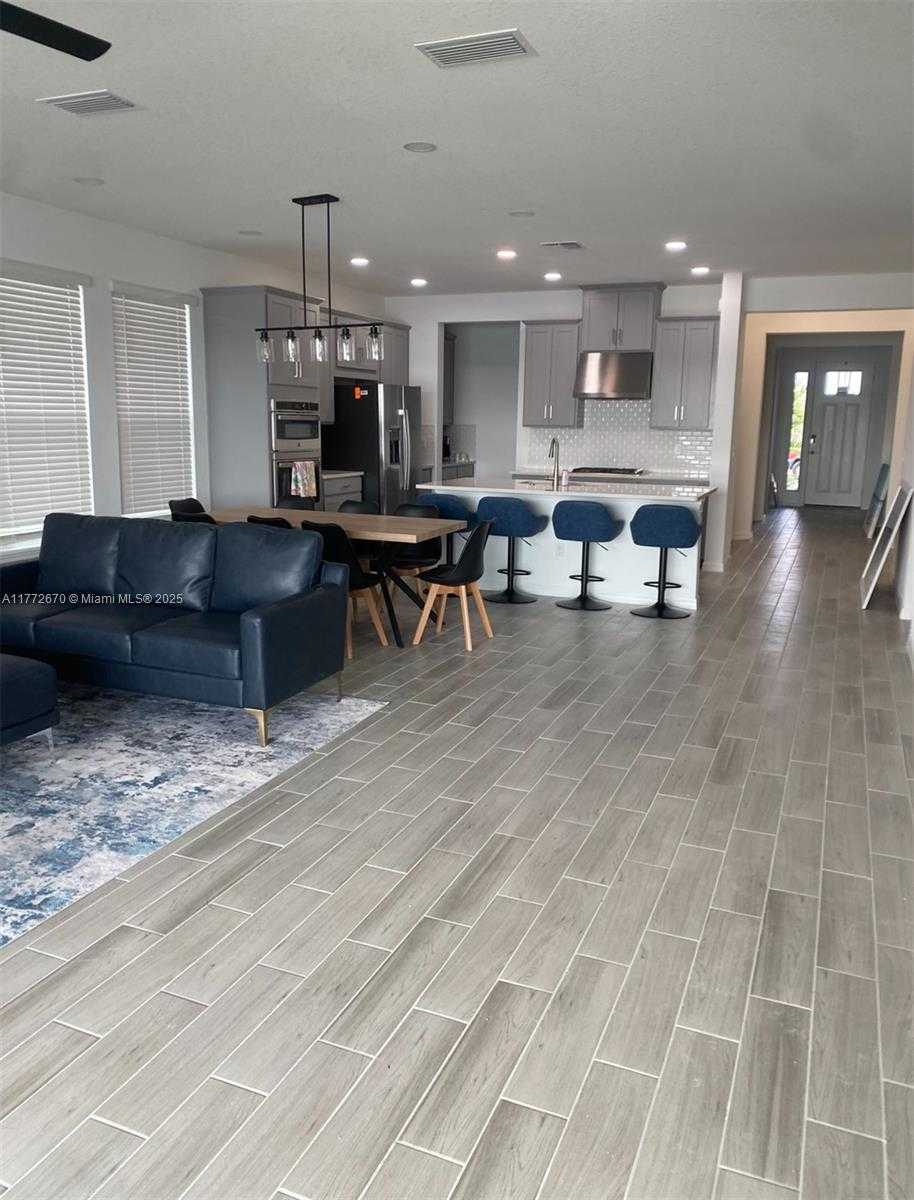 Small Image of 516 SOUTH EAST RANCH OAK CIR, Port St. Lucie Number 4