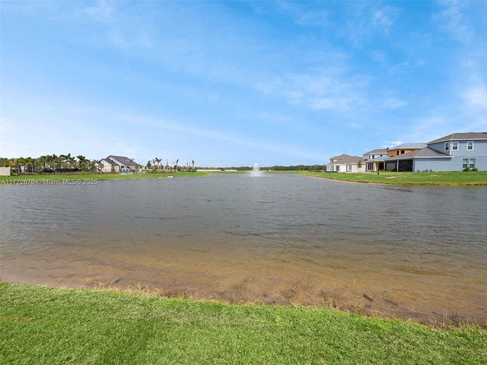 Small Image of 516 SOUTH EAST RANCH OAK CIR, Port St. Lucie Number 41