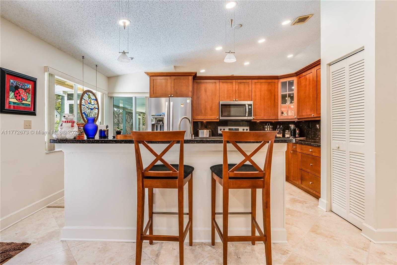 Small Image of 940 BLUE RIDGE WAY, Davie Number 12