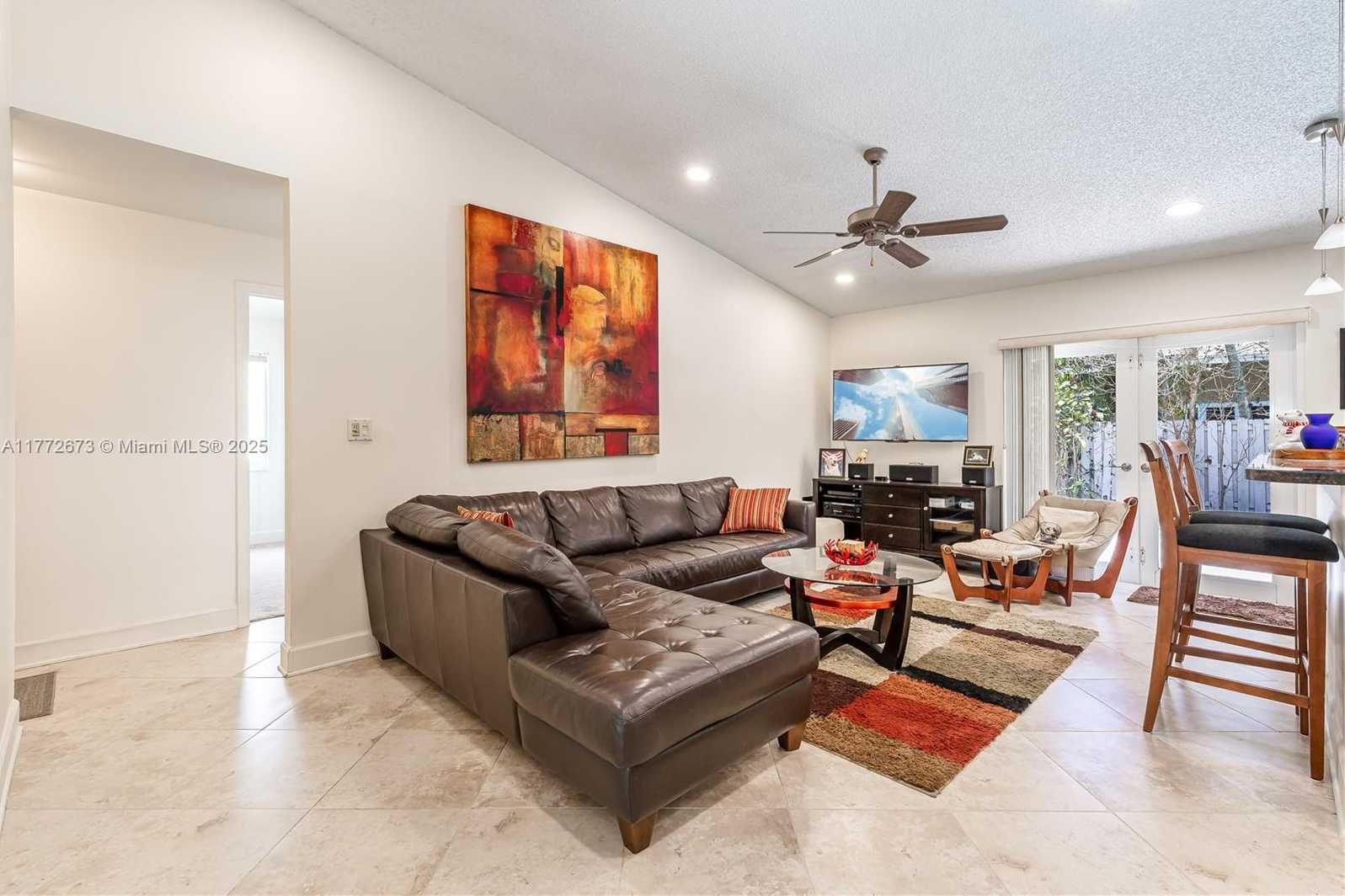 Small Image of 940 BLUE RIDGE WAY, Davie Number 15