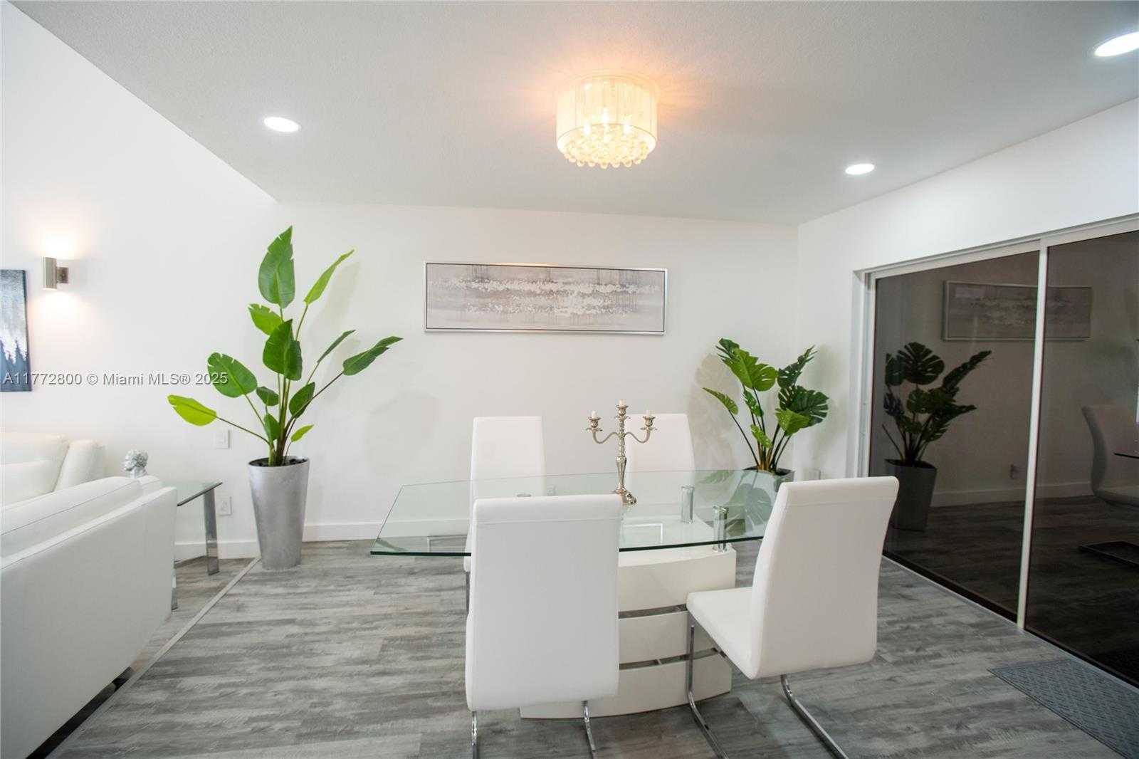 Small Image of 942 NORTH WEST 133RD CT, Miami Number 11