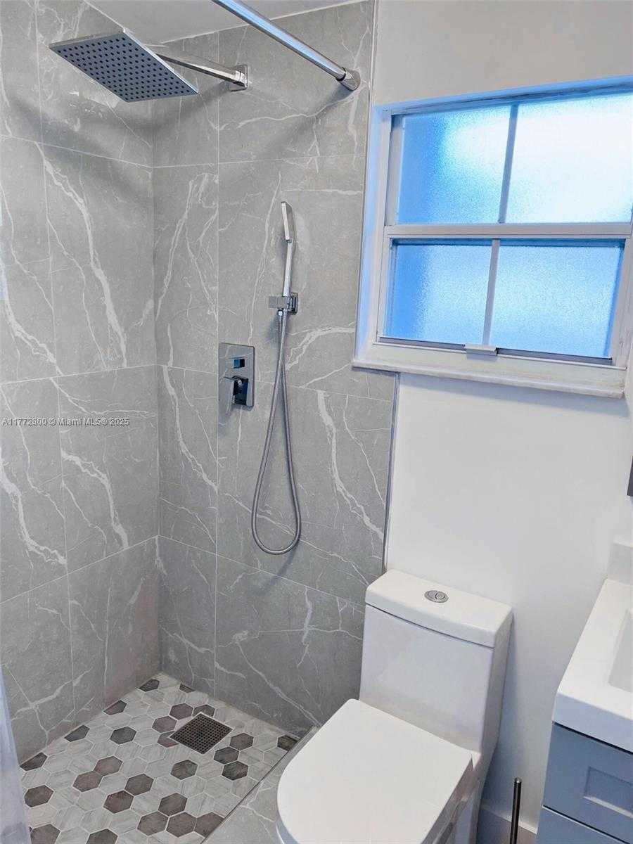 Small Image of 942 NORTH WEST 133RD CT, Miami Number 45