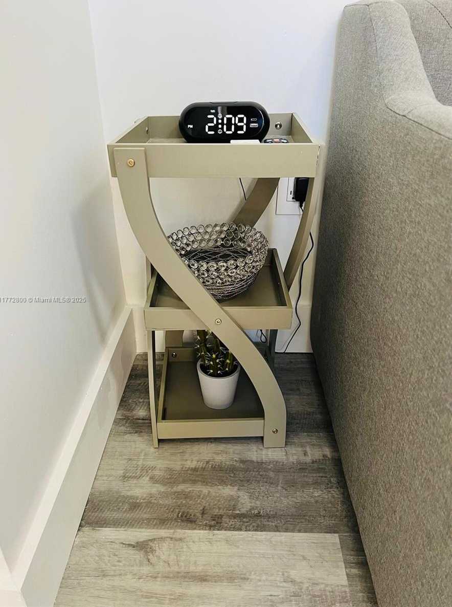 Small Image of 942 NORTH WEST 133RD CT, Miami Number 47