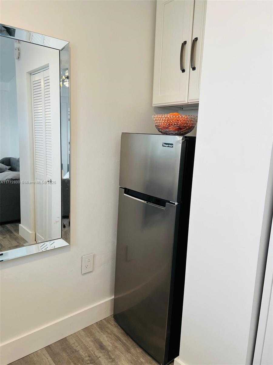 Small Image of 942 NORTH WEST 133RD CT, Miami Number 50
