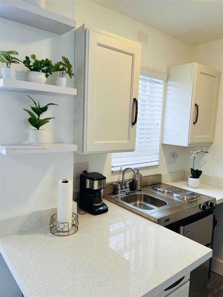 Small Image of 942 NORTH WEST 133RD CT, Miami Number 54