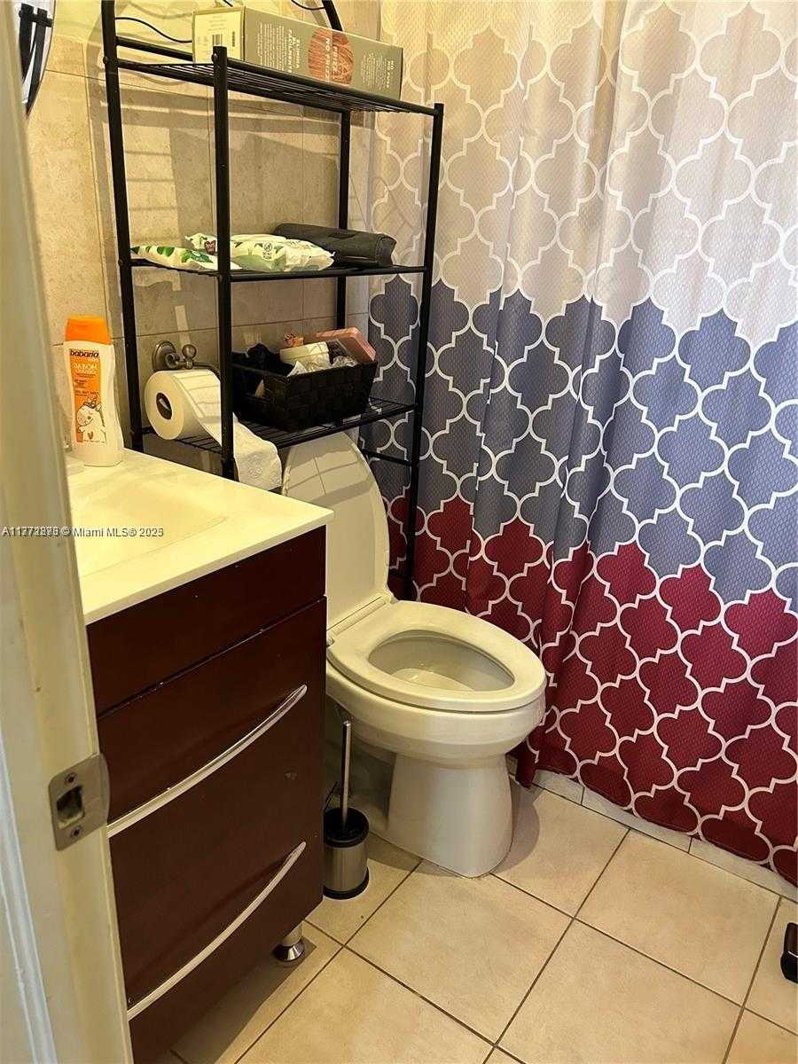 Small Image of 22 EAST 58TH ST, Hialeah Number 5