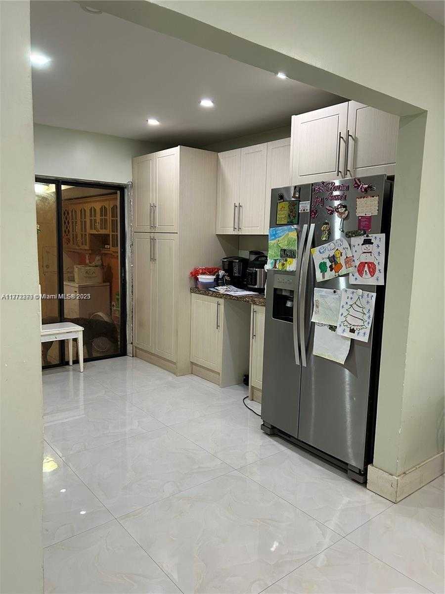 Small Image of 22 EAST 58TH ST, Hialeah Number 8