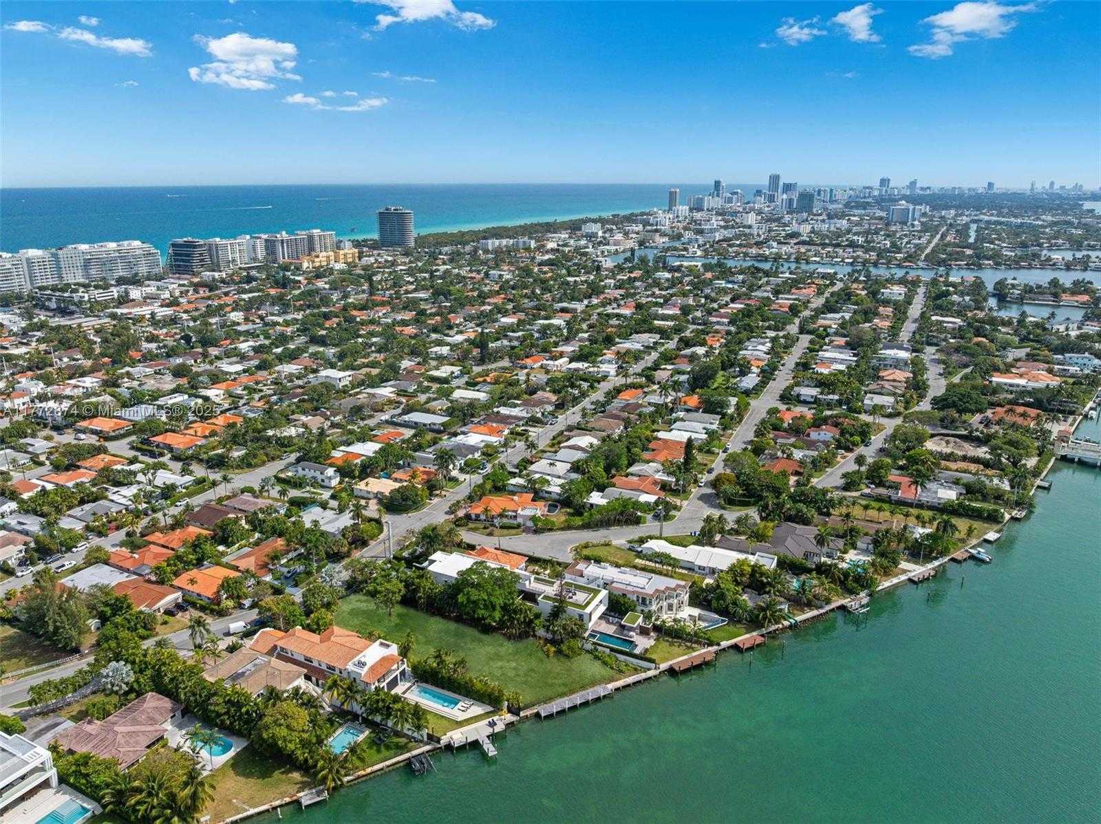 Small Image of 9224 BAY DR, Surfside Number 10