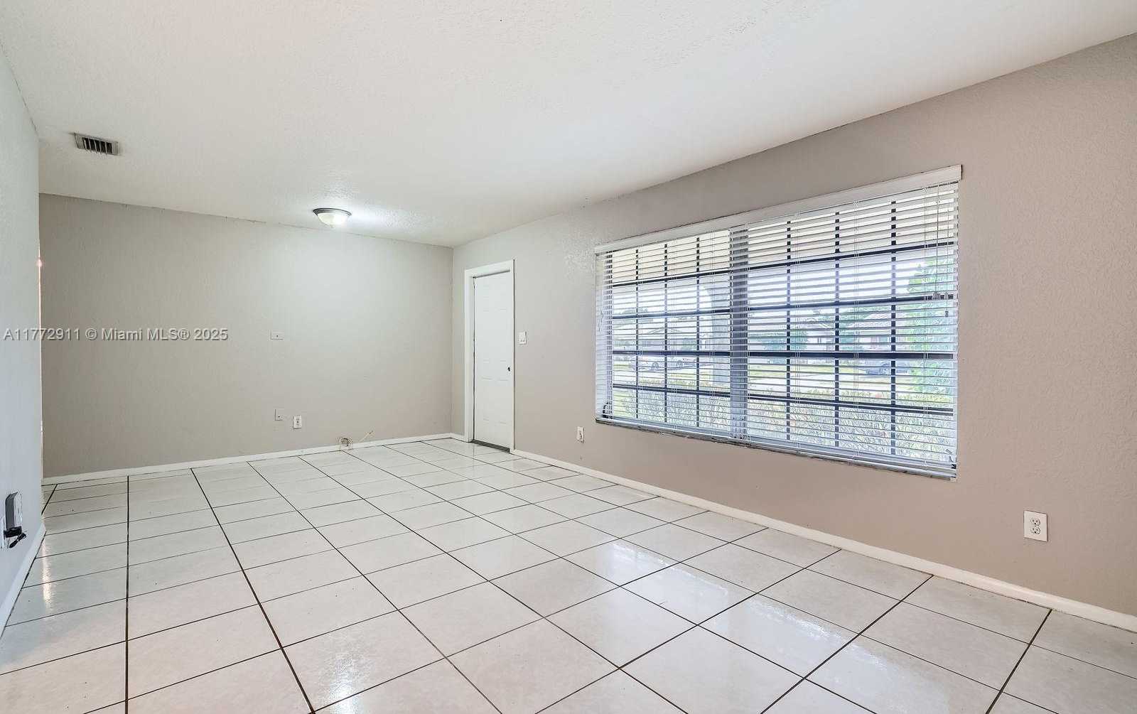 Small Image of 7301 NORTH WEST 11TH ST, Plantation Number 11