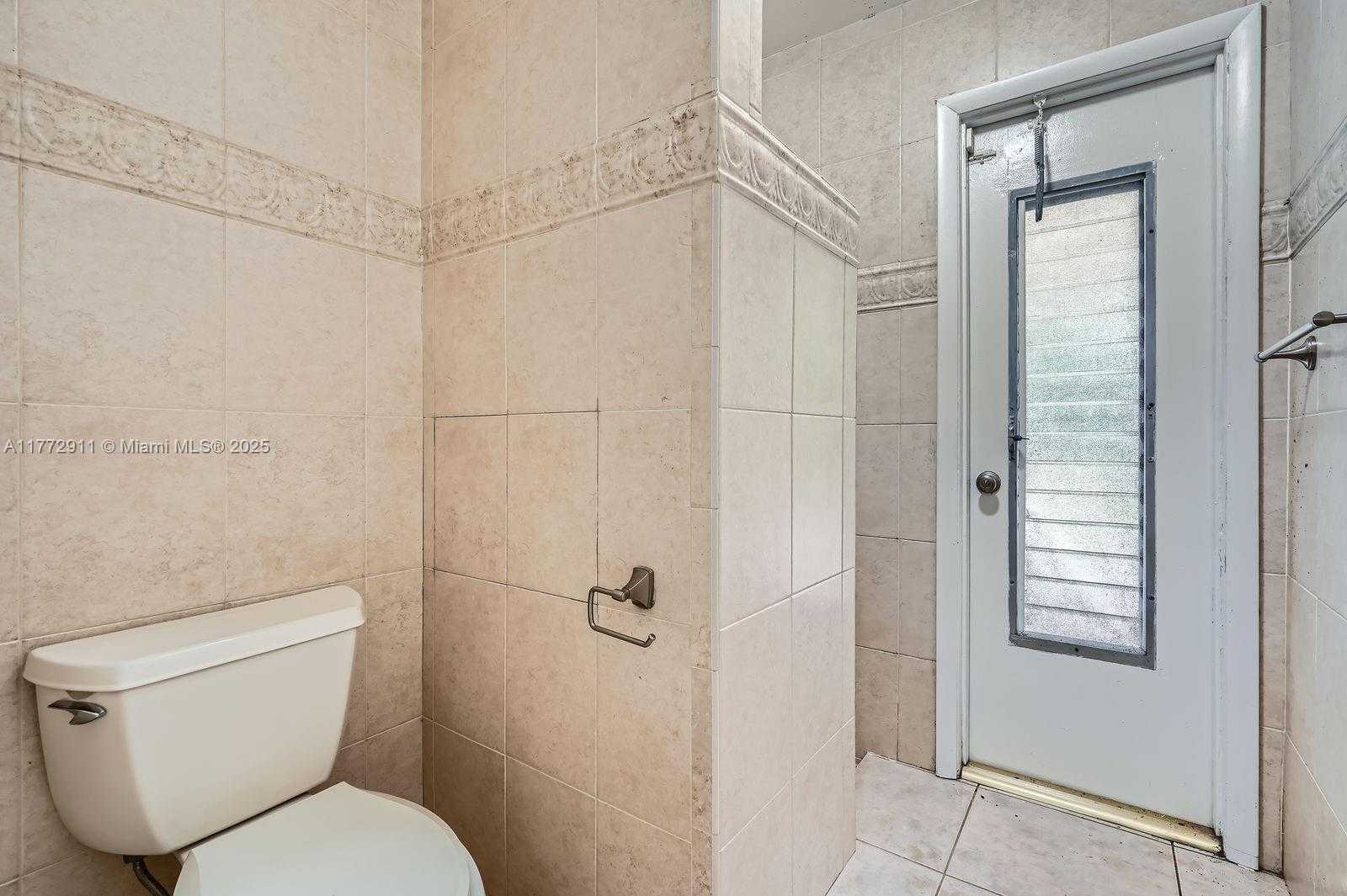 Small Image of 7301 NORTH WEST 11TH ST, Plantation Number 18