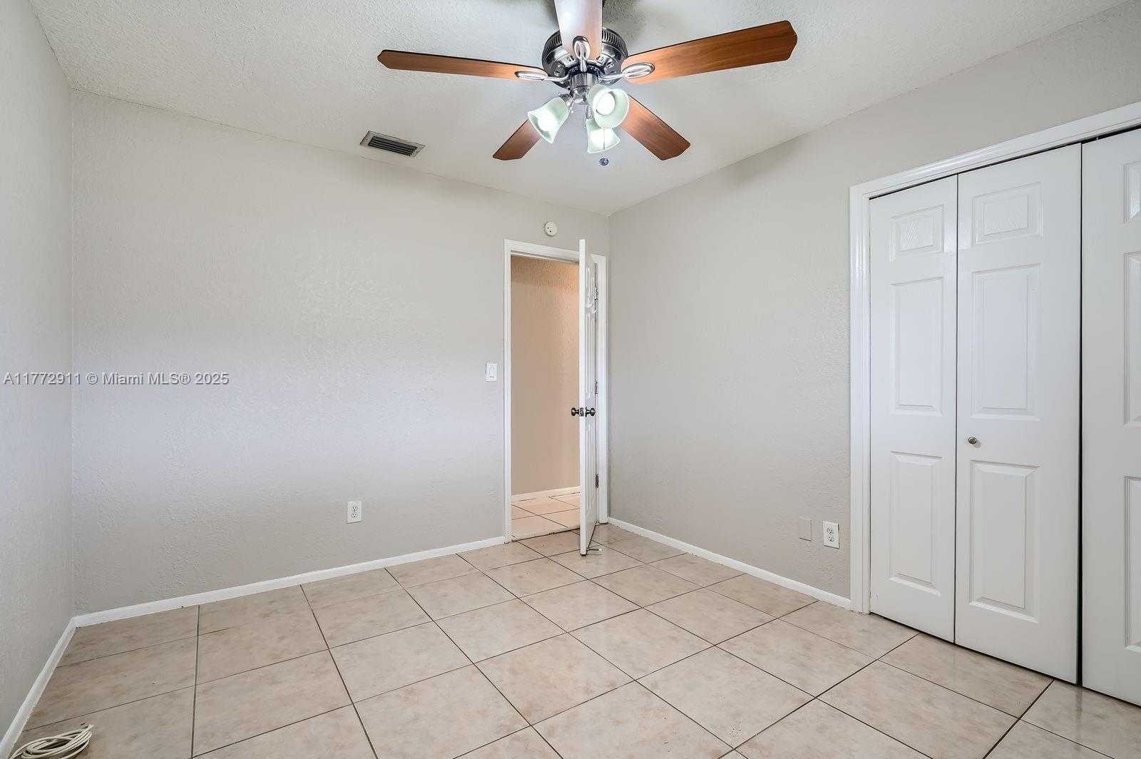 Small Image of 7301 NORTH WEST 11TH ST, Plantation Number 22