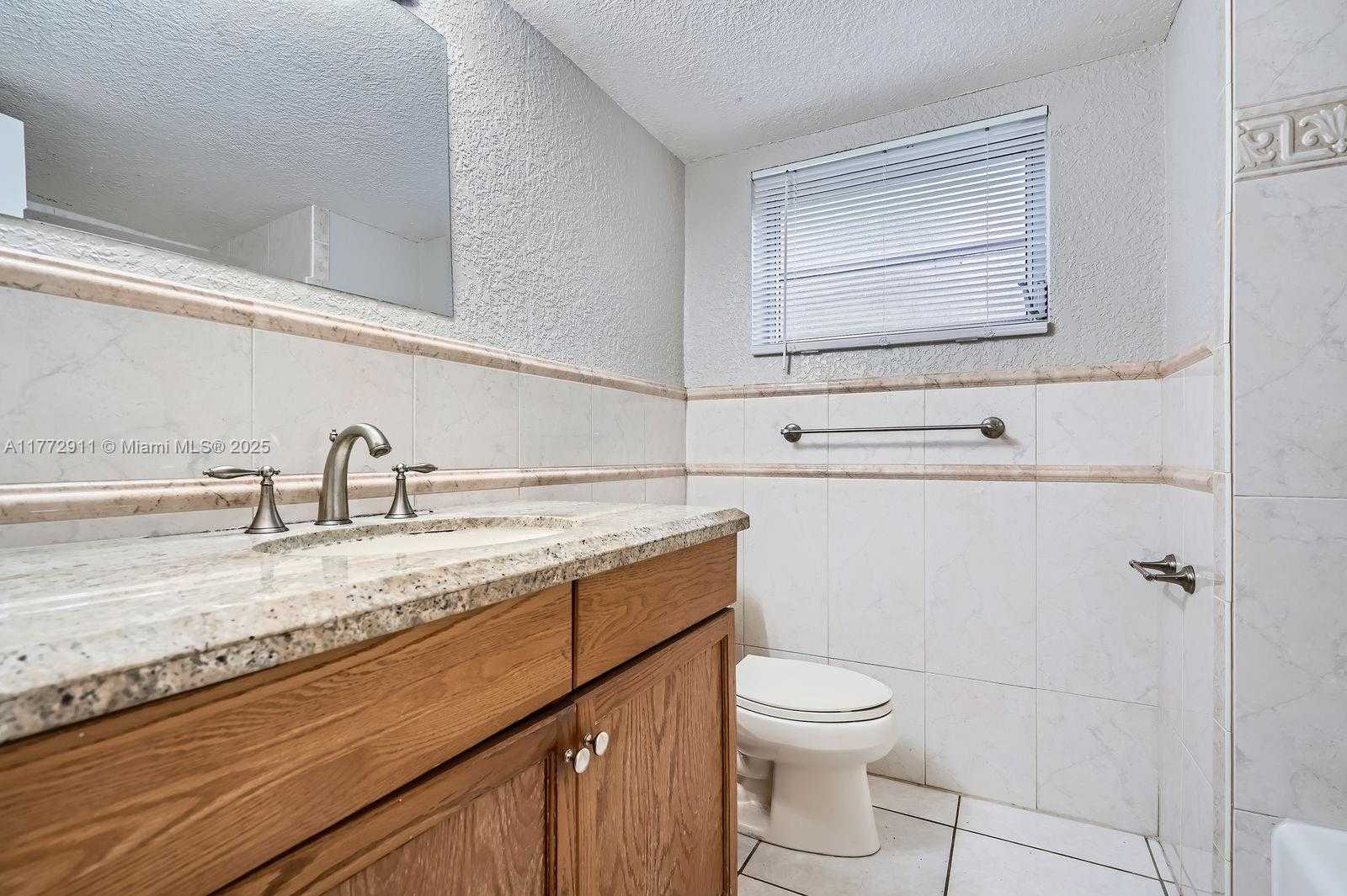 Small Image of 7301 NORTH WEST 11TH ST, Plantation Number 25