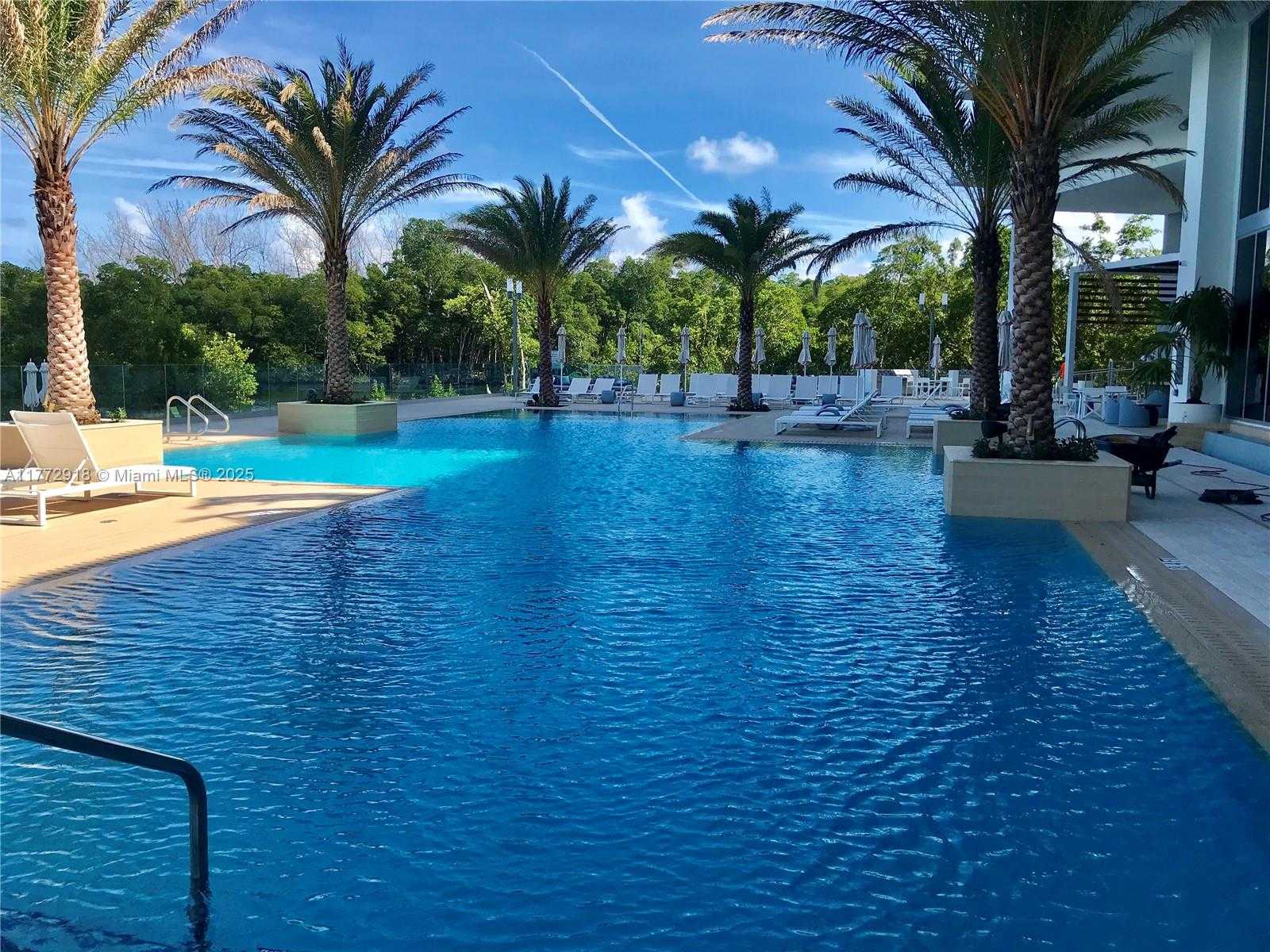 Small Image of 16385 BISCAYNE BLVD UNIT 1902, North Miami Beach Number 11