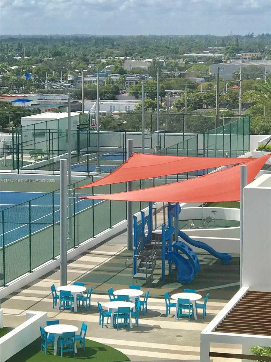Small Image of 16385 BISCAYNE BLVD UNIT 1902, North Miami Beach Number 12