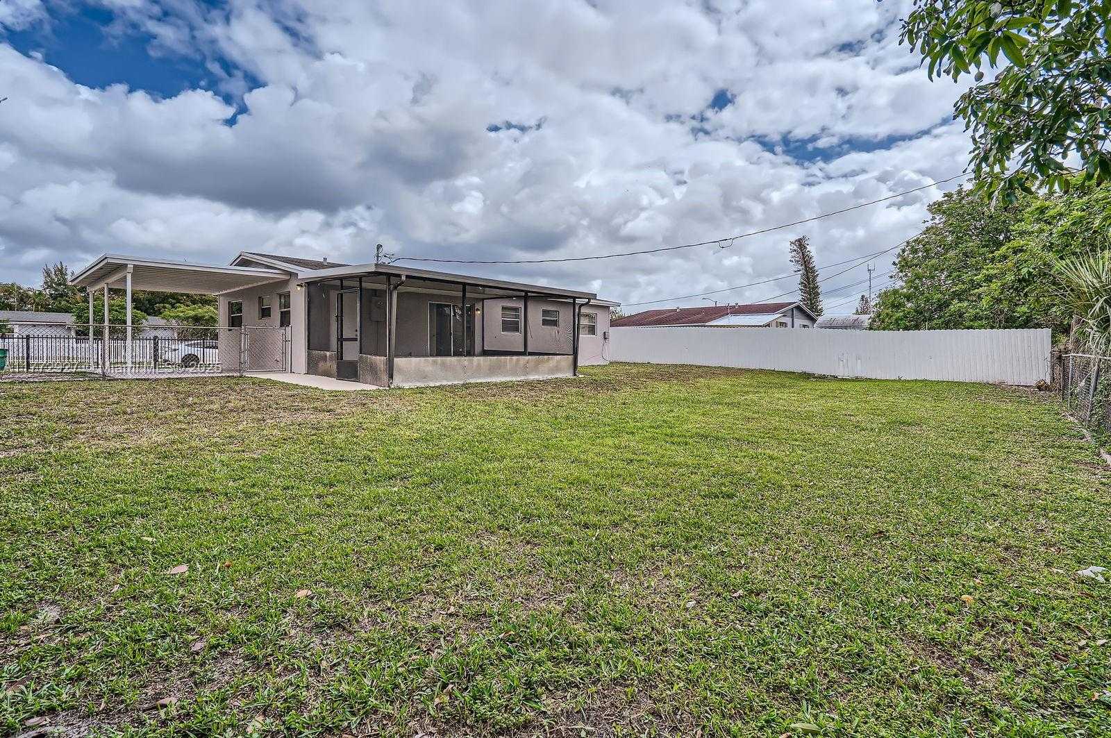 Small Image of 2440 NORTH WEST 208TH ST, Miami Gardens Number 26