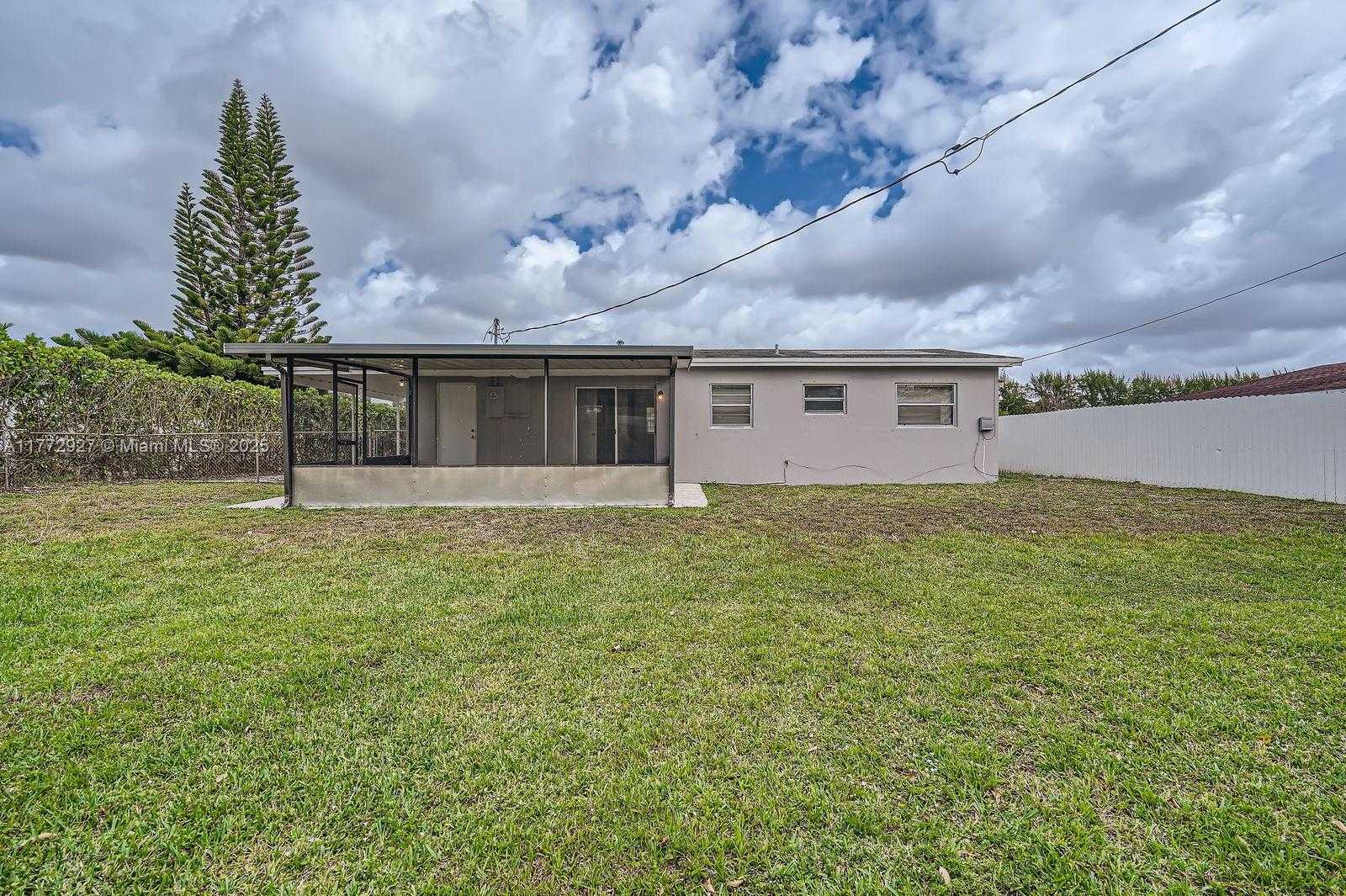 Small Image of 2440 NORTH WEST 208TH ST, Miami Gardens Number 27
