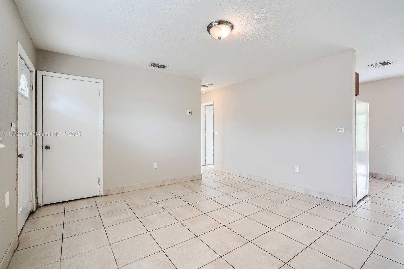 Small Image of 2440 NORTH WEST 208TH ST, Miami Gardens Number 7