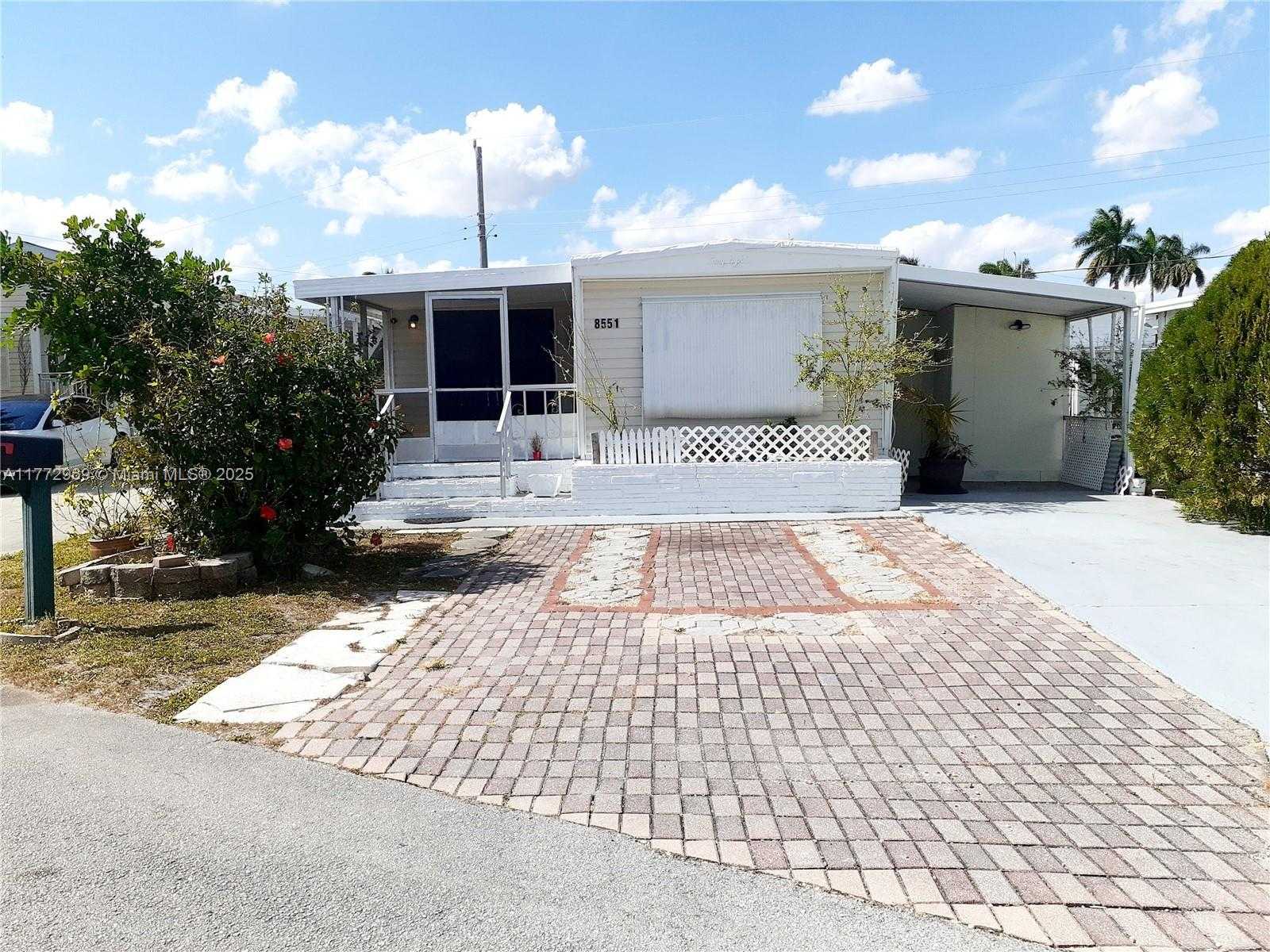 Small Image of 8551 SOUTH WEST 18TH PL, Davie Number 18