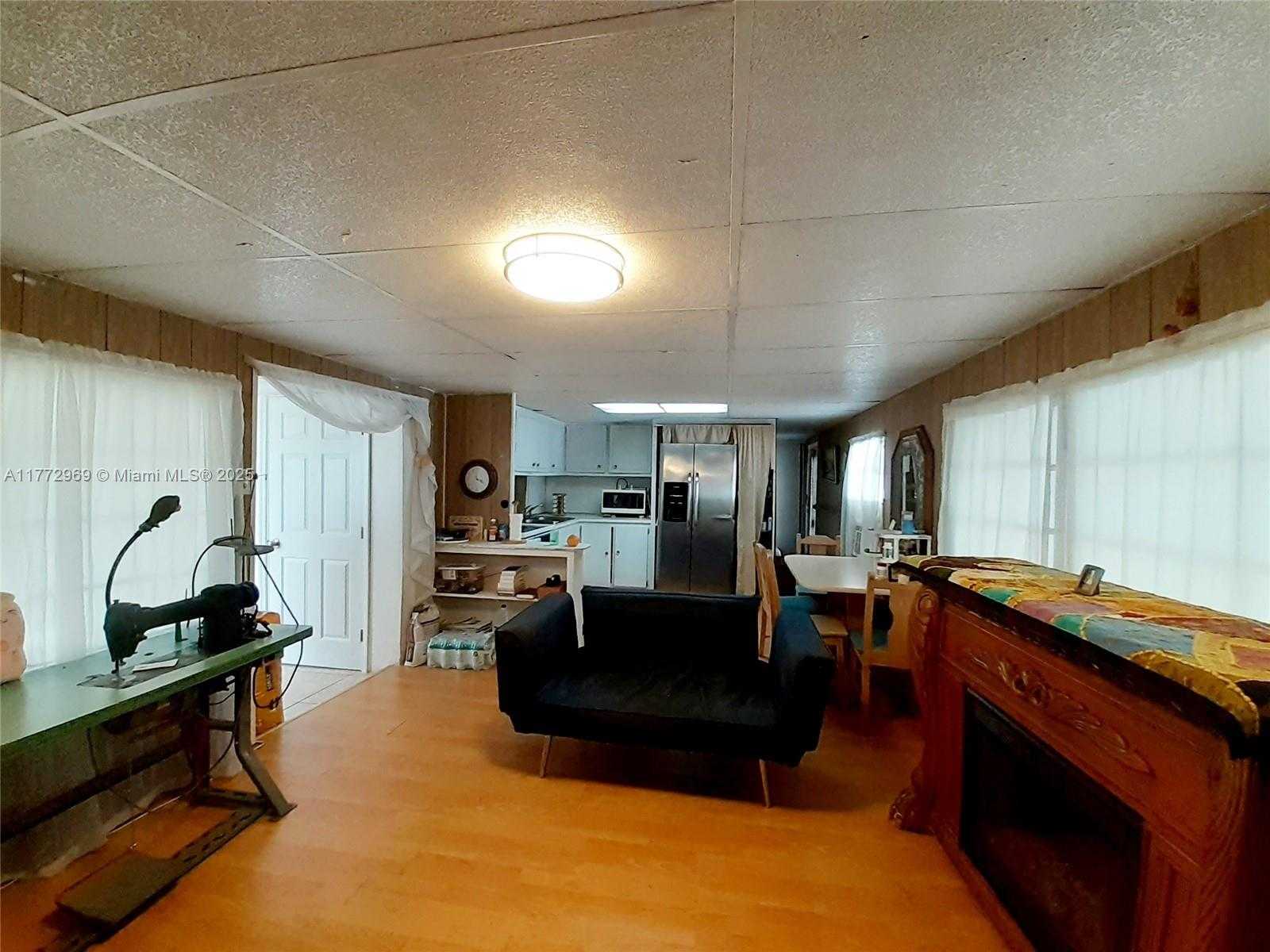 Small Image of 8551 SOUTH WEST 18TH PL, Davie Number 6