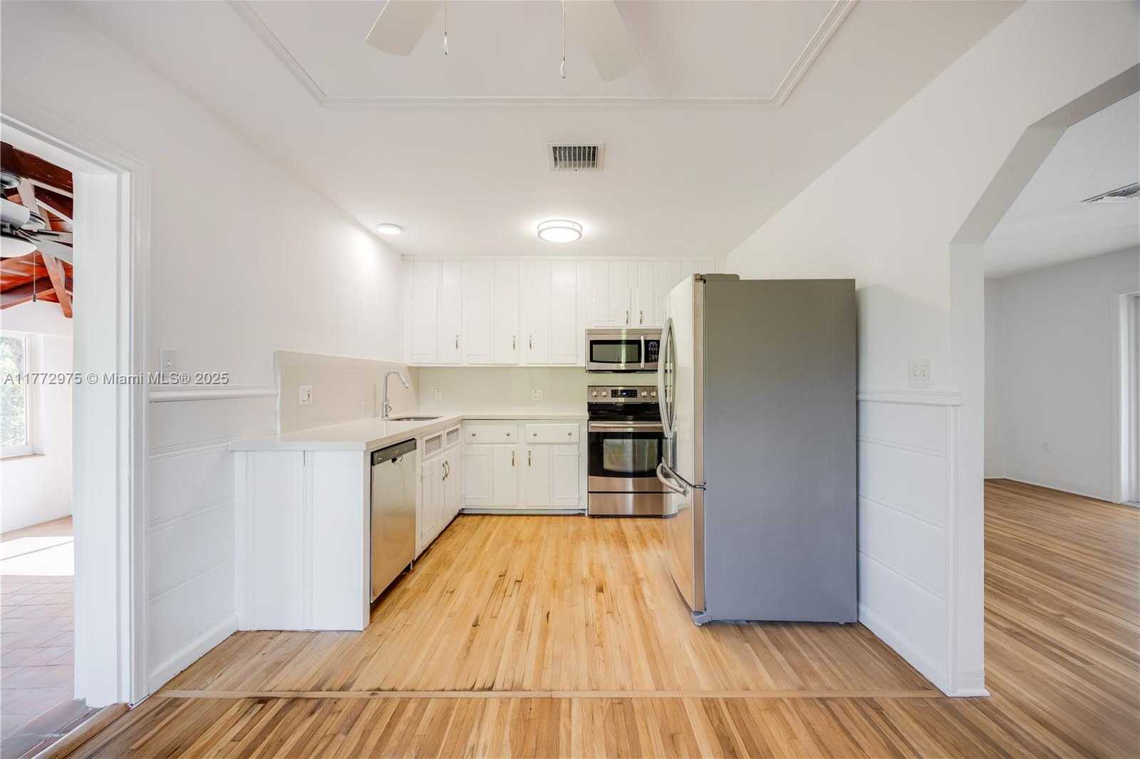 Small Image of 385 NORTH EAST 117TH ST, Miami Number 7