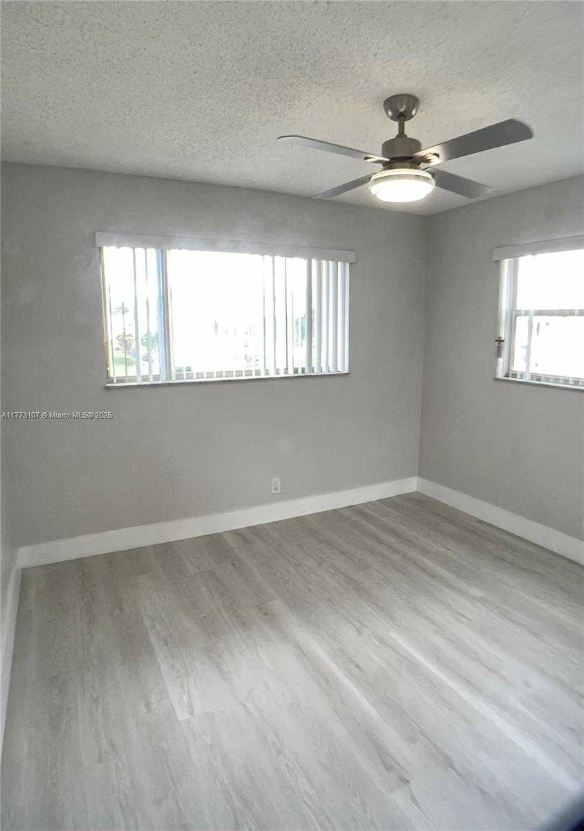 Small Image of 6990 NORTH WEST 17TH ST, Margate Number 10