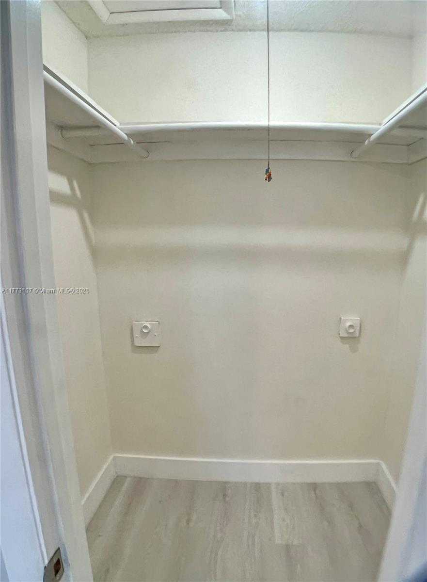 Small Image of 6990 NORTH WEST 17TH ST, Margate Number 12