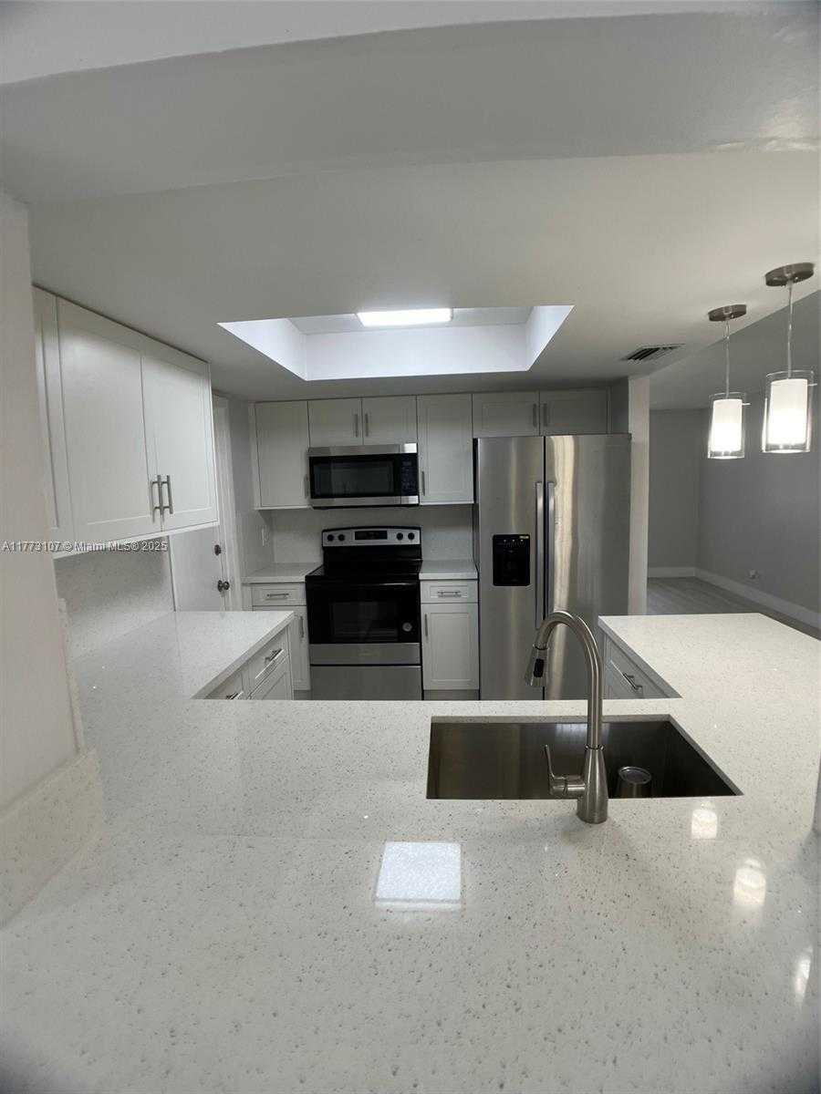 Small Image of 6990 NORTH WEST 17TH ST, Margate Number 6