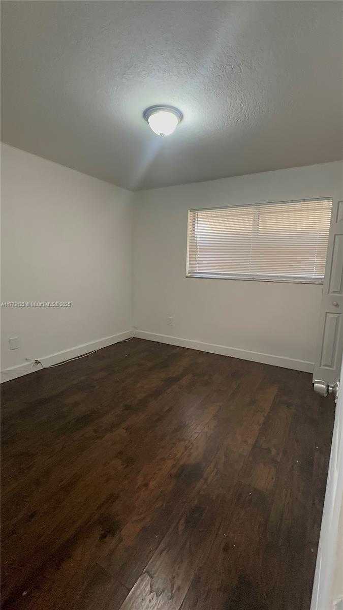 Small Image of 570 NORTH WEST 18TH ST, Pompano Beach Number 10