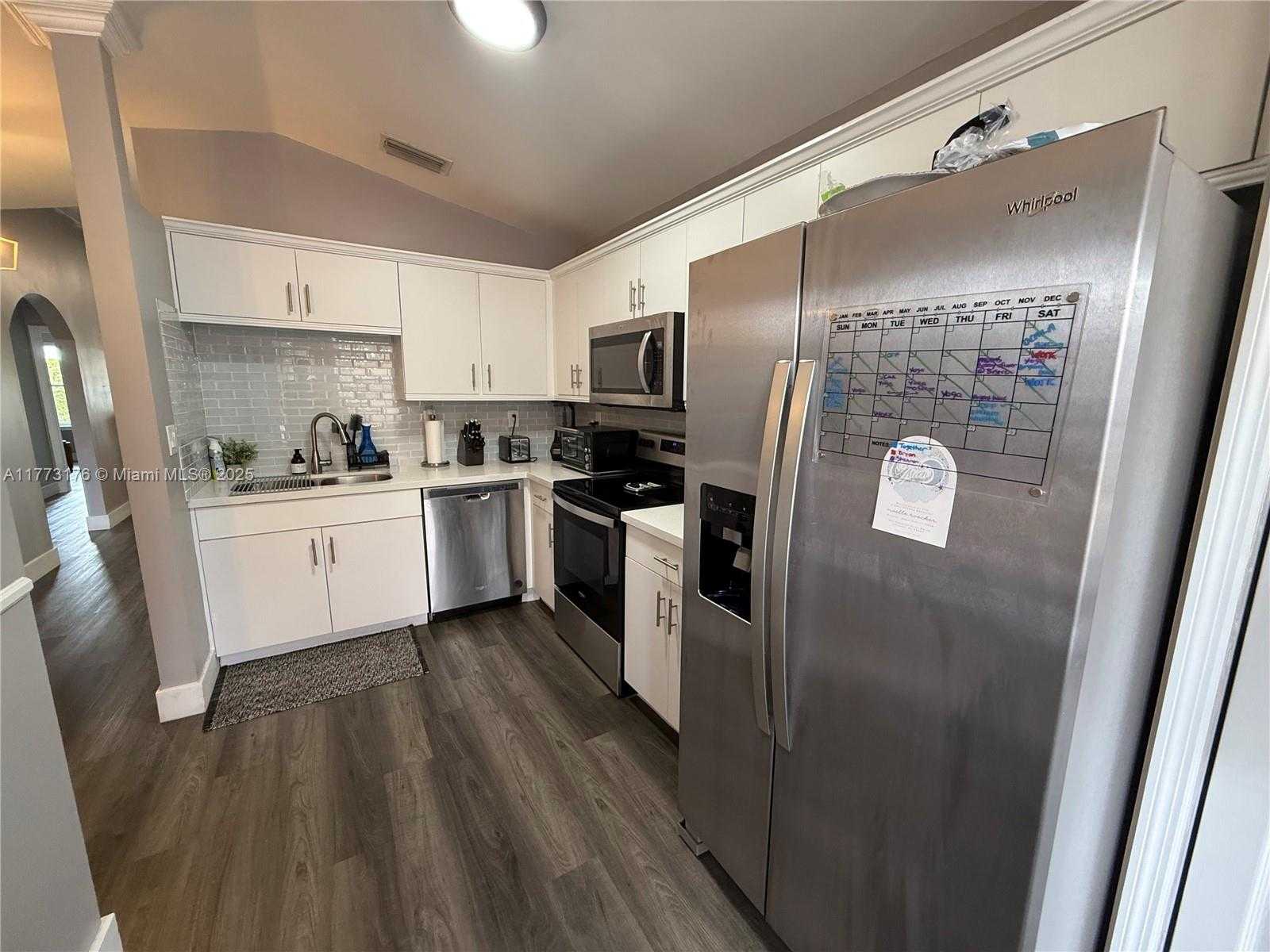 Small Image of 11781 SOUTH WEST 7TH ST, Pembroke Pines Number 10