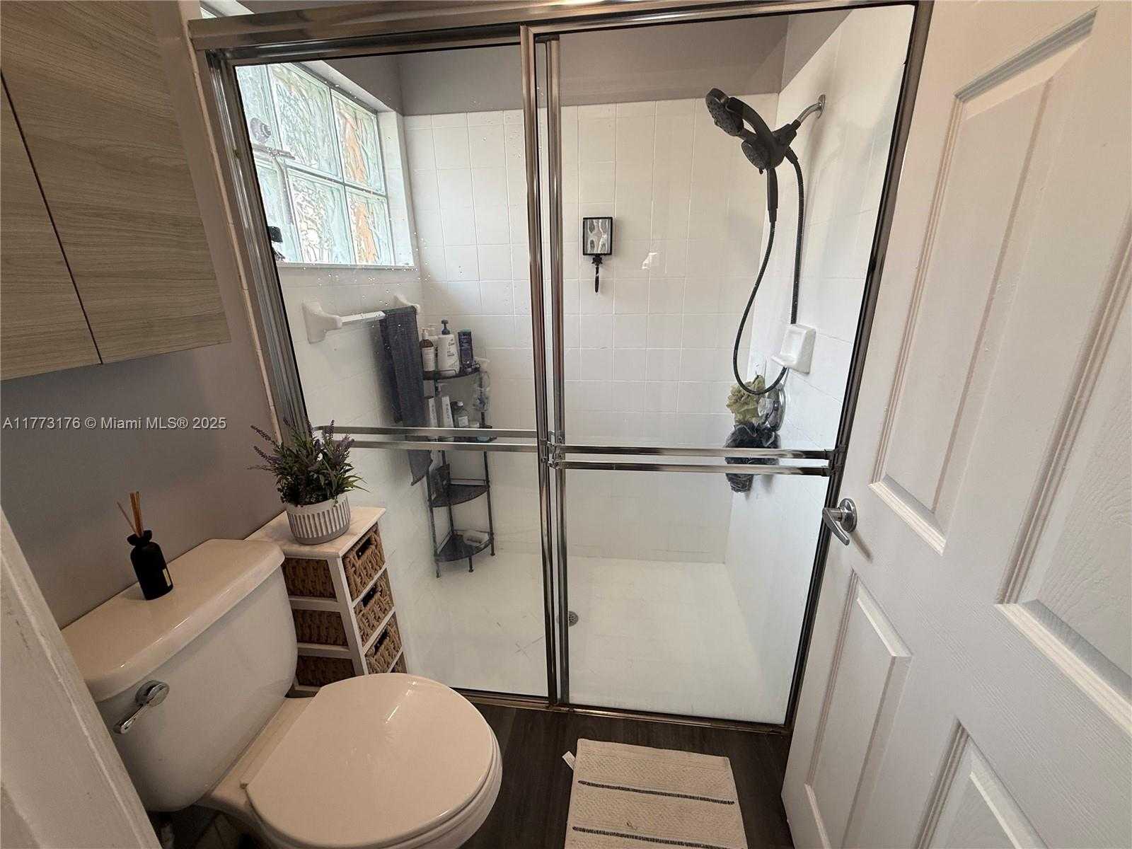 Small Image of 11781 SOUTH WEST 7TH ST, Pembroke Pines Number 19