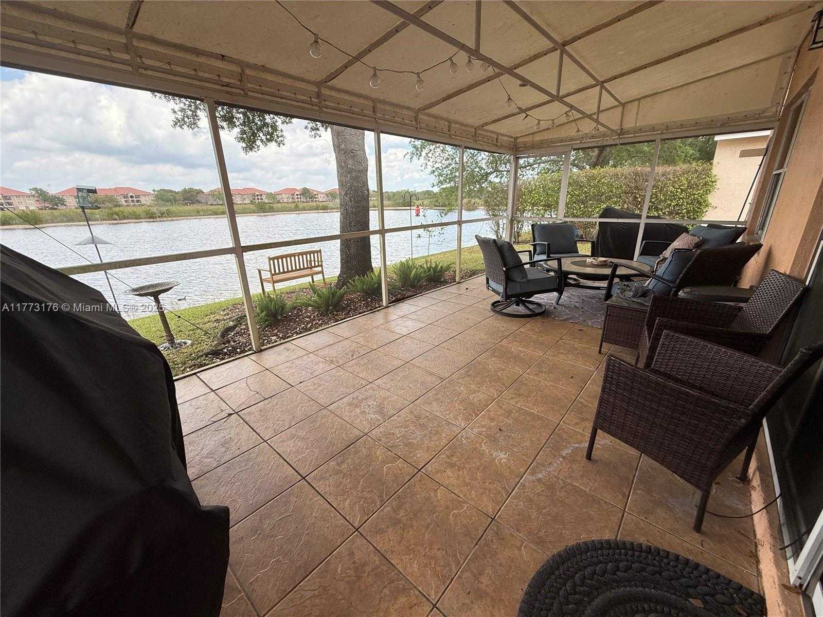 Small Image of 11781 SOUTH WEST 7TH ST, Pembroke Pines Number 6