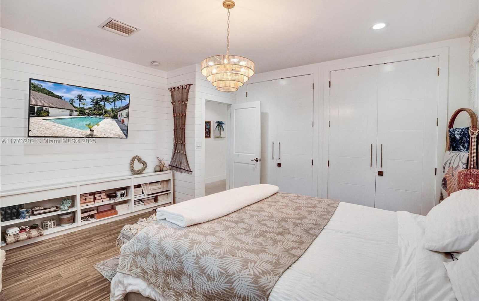 Small Image of 11850 SOUTH WEST 69TH AVE, Pinecrest Number 22