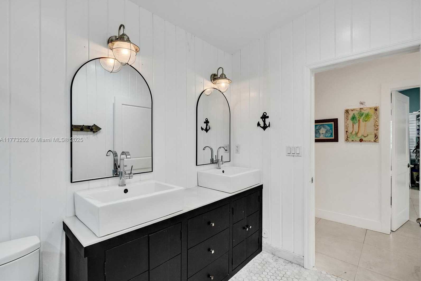 Small Image of 11850 SOUTH WEST 69TH AVE, Pinecrest Number 24