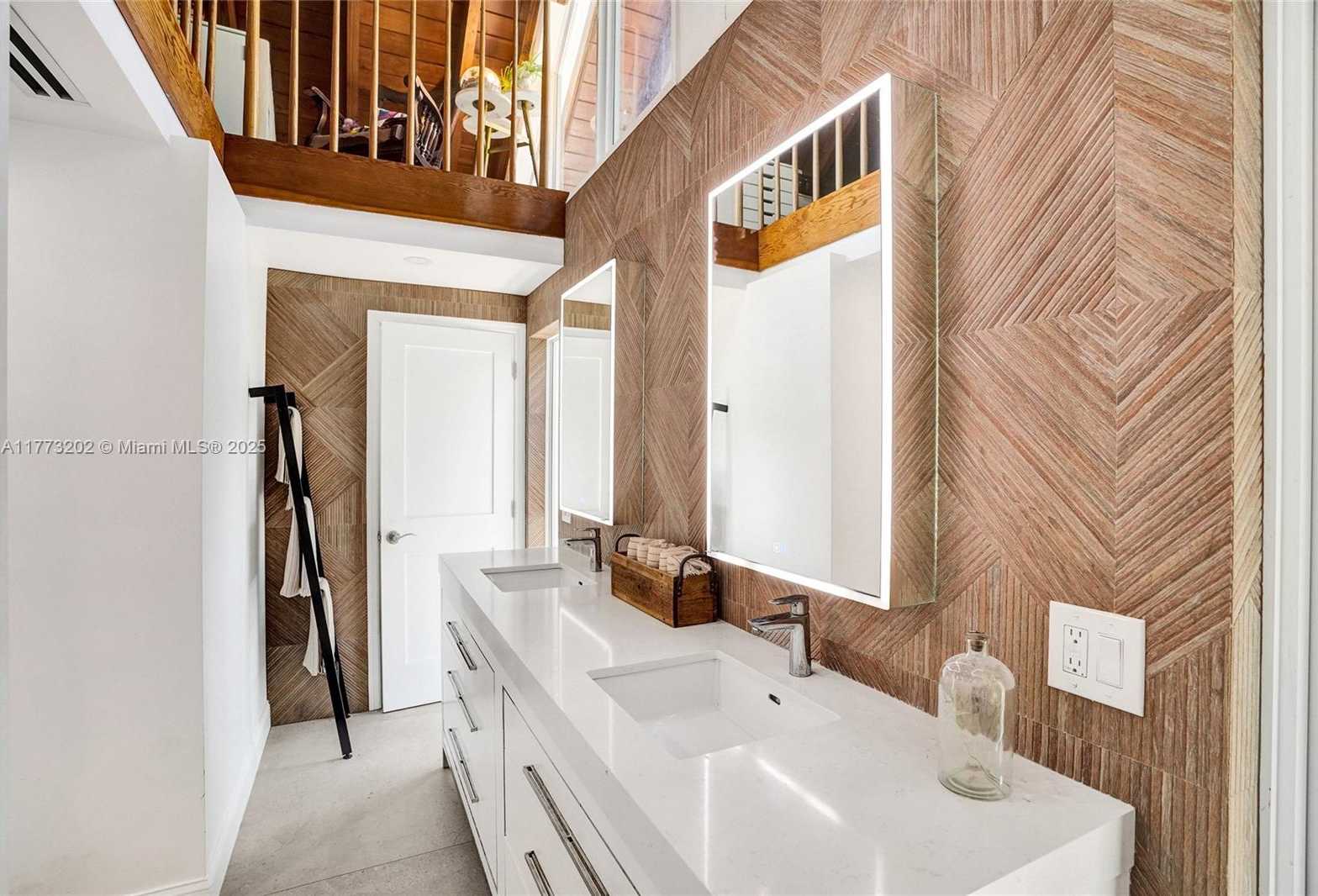 Small Image of 11850 SOUTH WEST 69TH AVE, Pinecrest Number 43