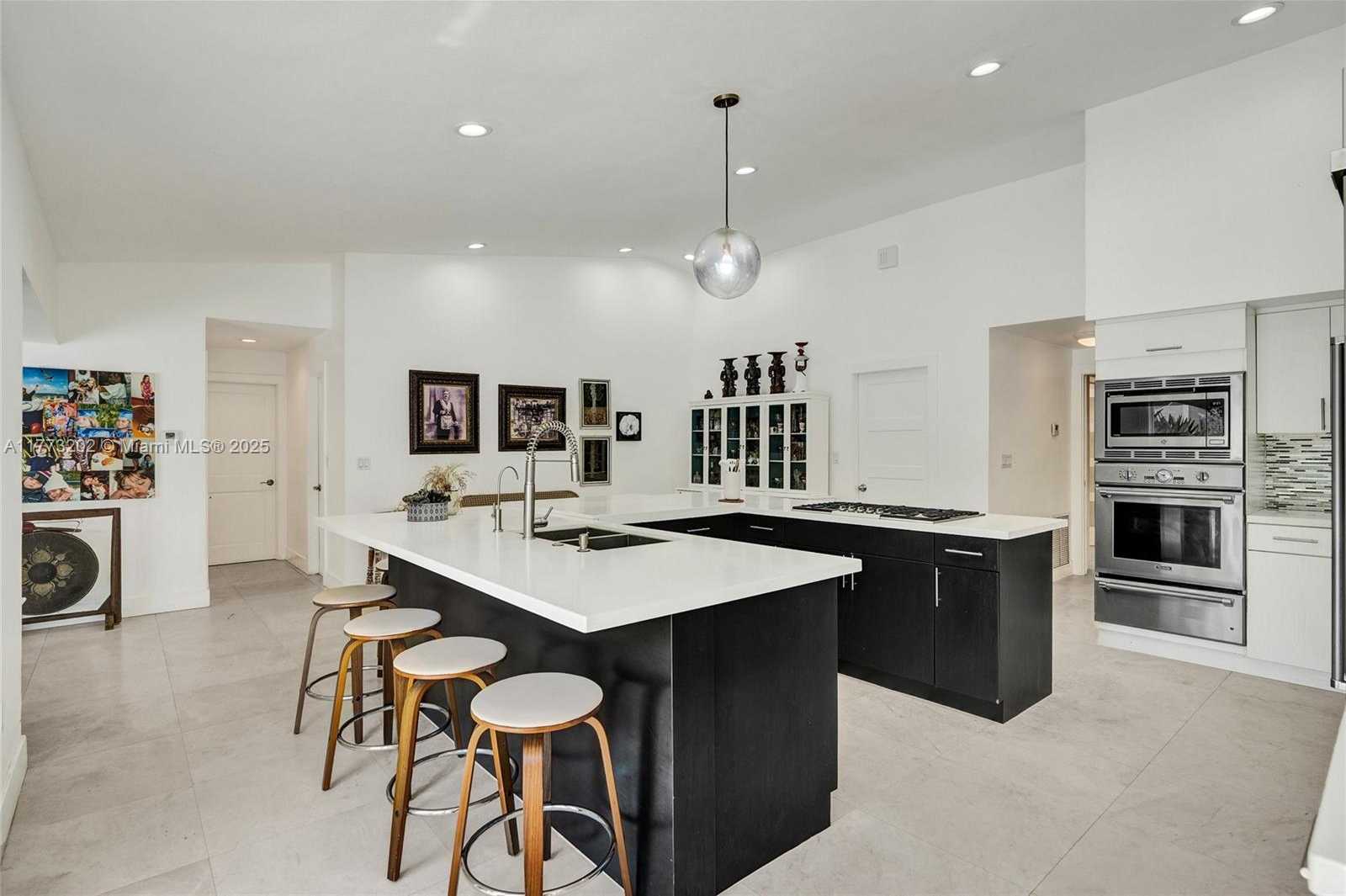 Small Image of 11850 SOUTH WEST 69TH AVE, Pinecrest Number 49