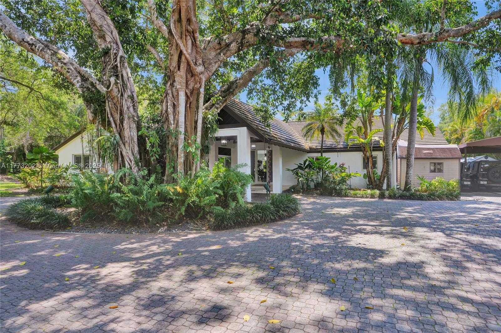 Small Image of 11850 SOUTH WEST 69TH AVE, Pinecrest Number 77