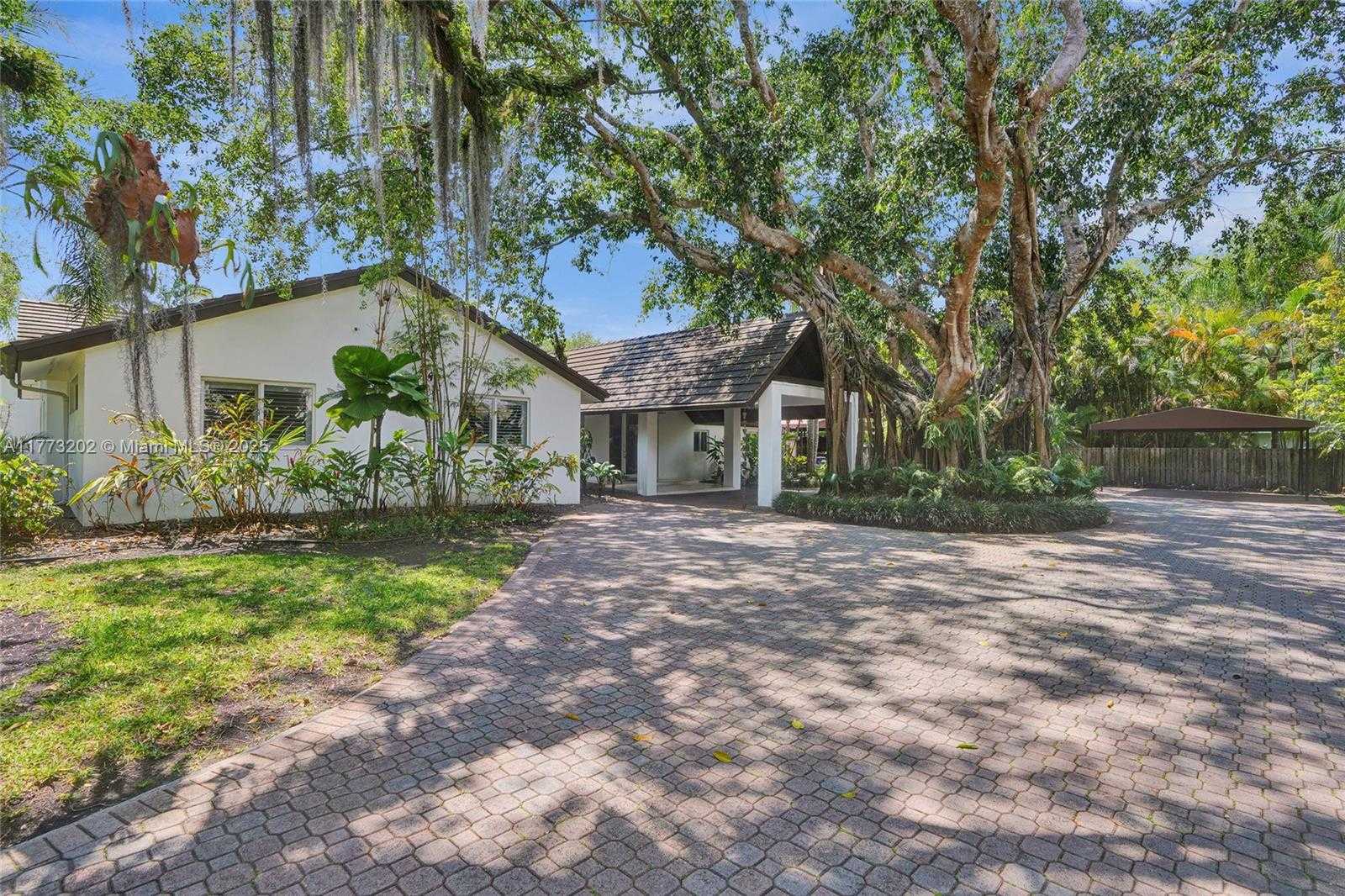 Small Image of 11850 SOUTH WEST 69TH AVE, Pinecrest Number 79