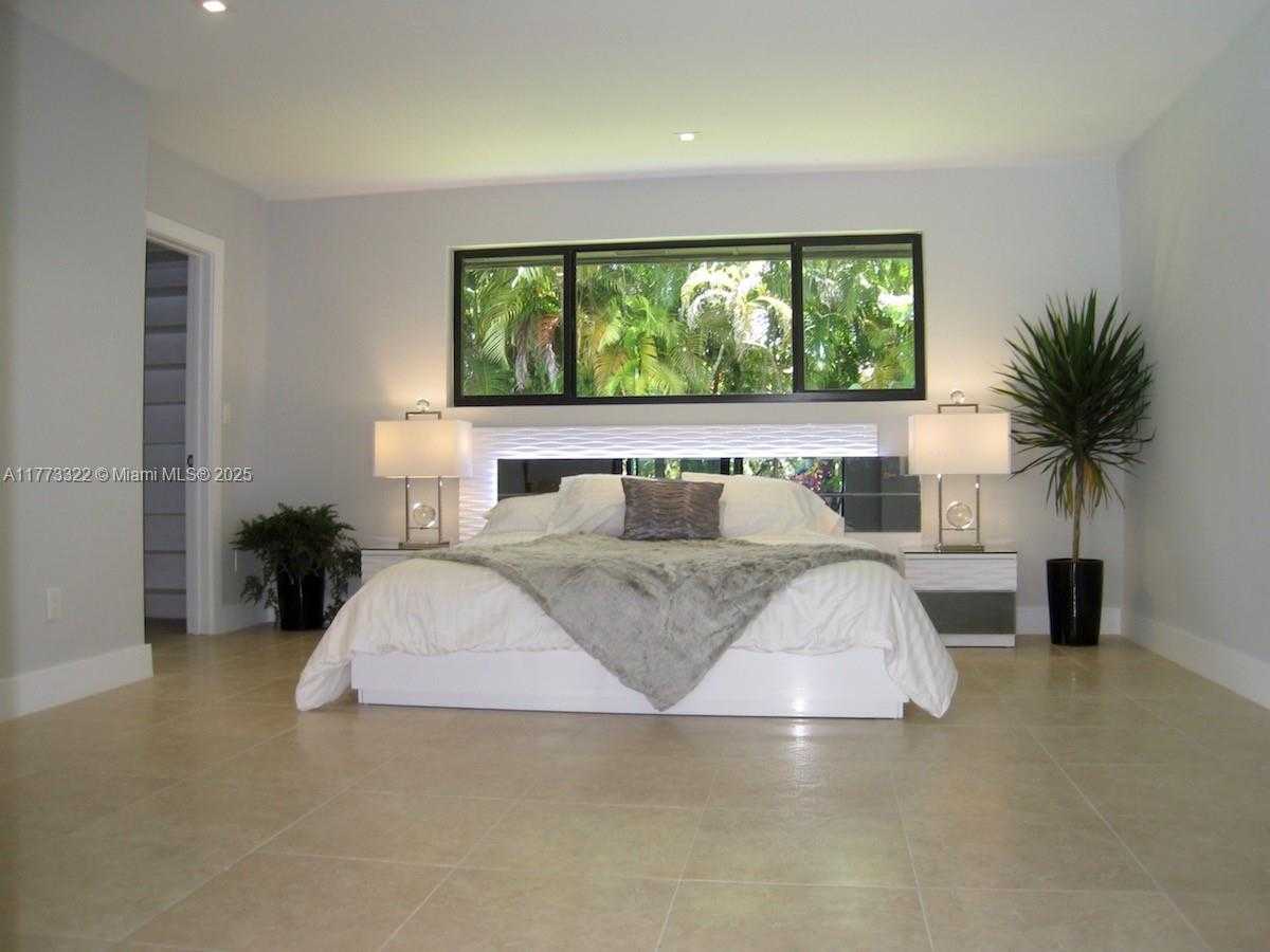 Small Image of 7125 SOUTH WEST 120TH ST, Pinecrest Number 11