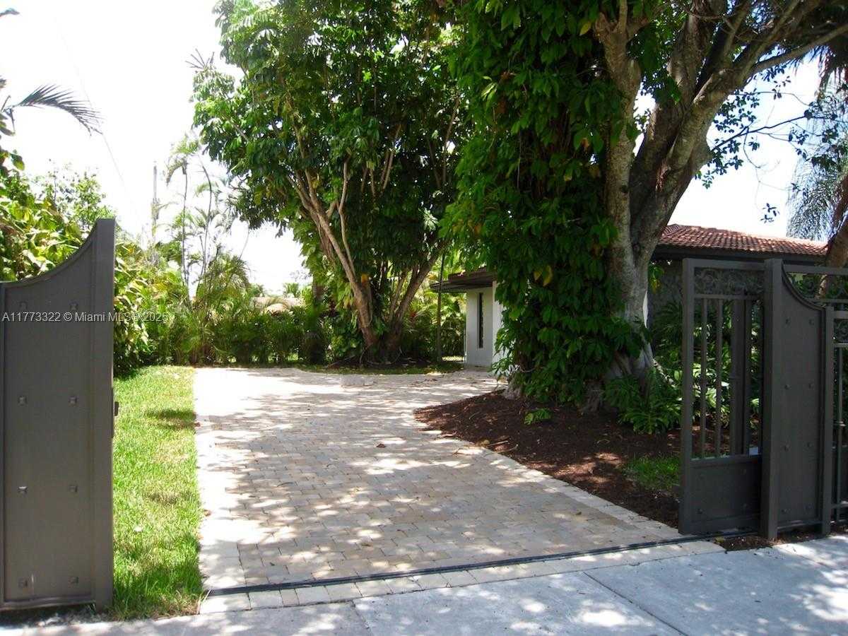 Small Image of 7125 SOUTH WEST 120TH ST, Pinecrest Number 26