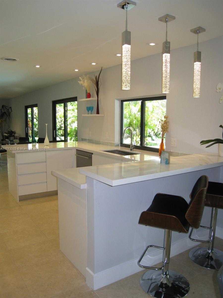 Small Image of 7125 SOUTH WEST 120TH ST, Pinecrest Number 7