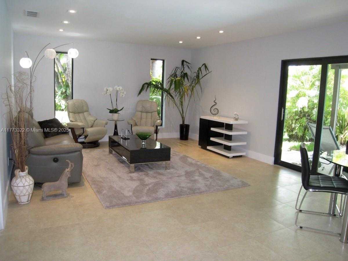 Small Image of 7125 SOUTH WEST 120TH ST, Pinecrest Number 8