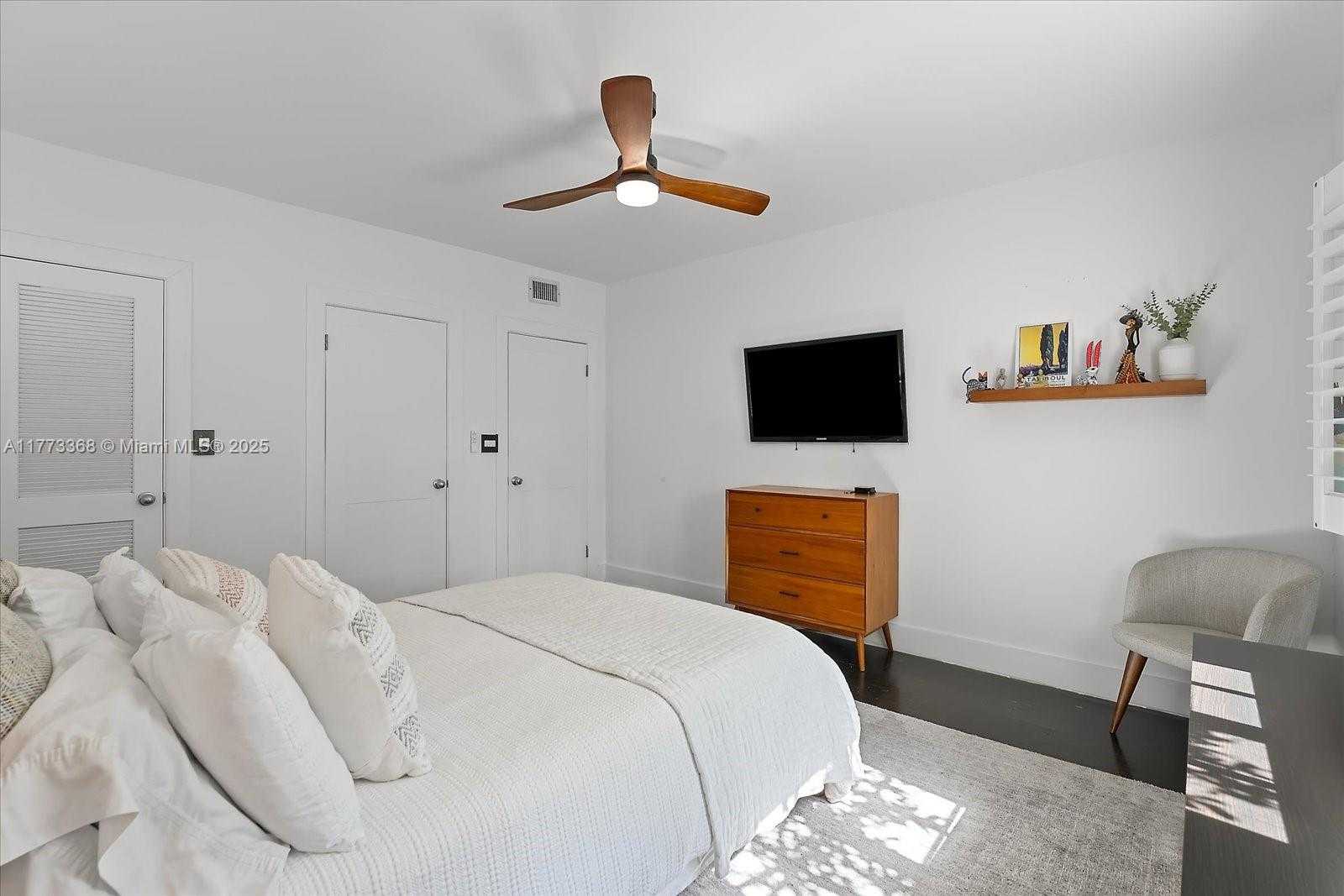 Small Image of 4228 ALTON RD, Miami Beach Number 17