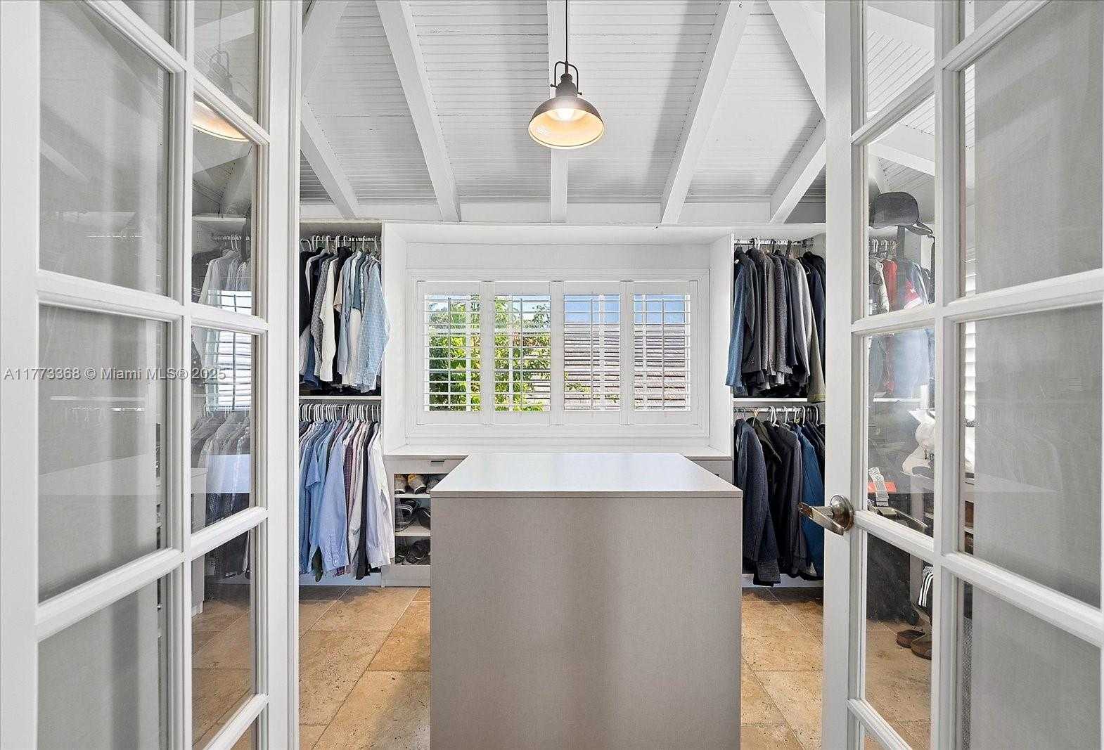 Small Image of 4228 ALTON RD, Miami Beach Number 24