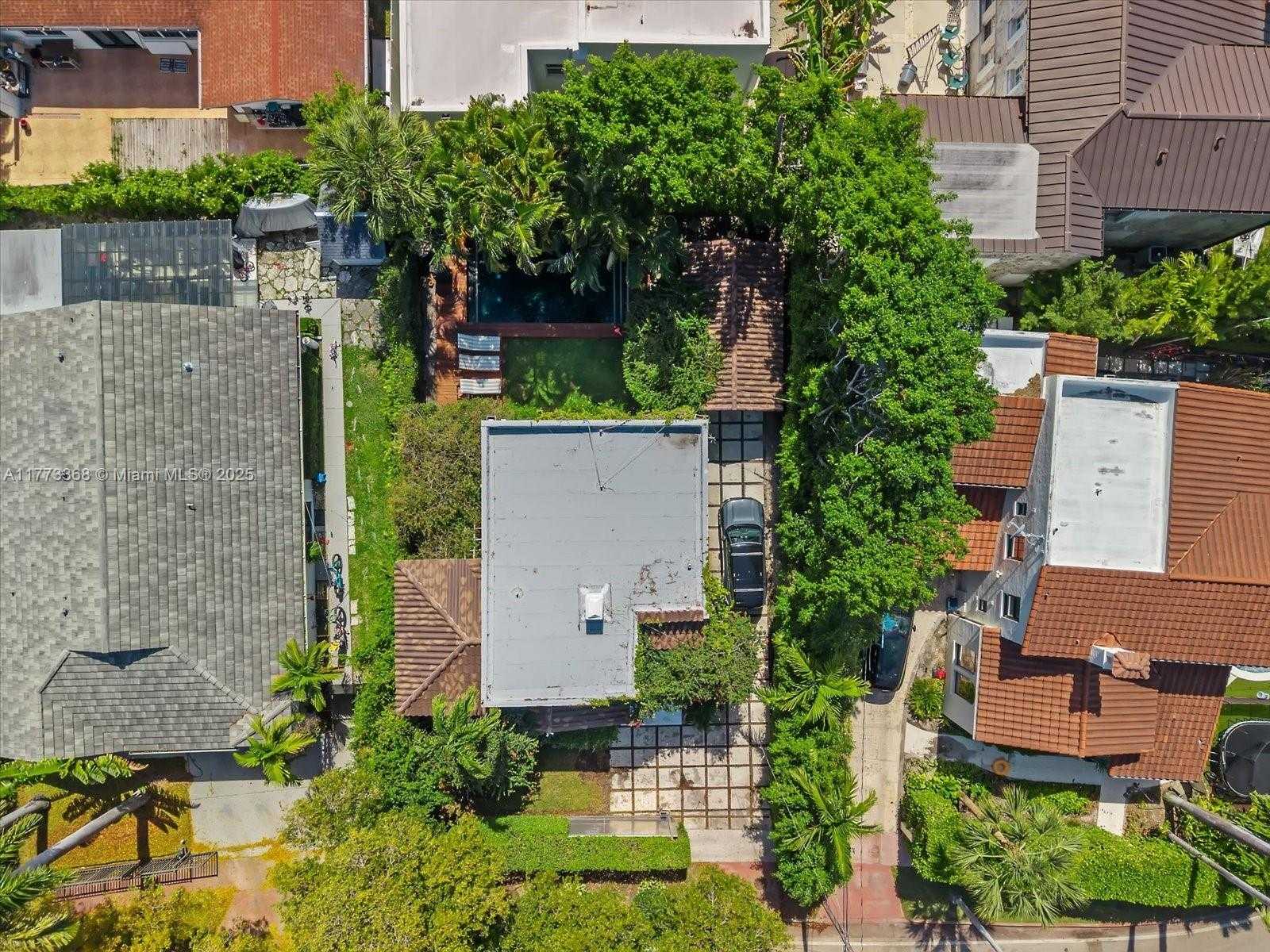 Small Image of 4228 ALTON RD, Miami Beach Number 34