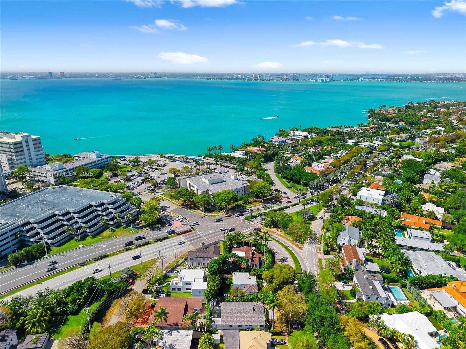 Small Image of 4228 ALTON RD, Miami Beach Number 36