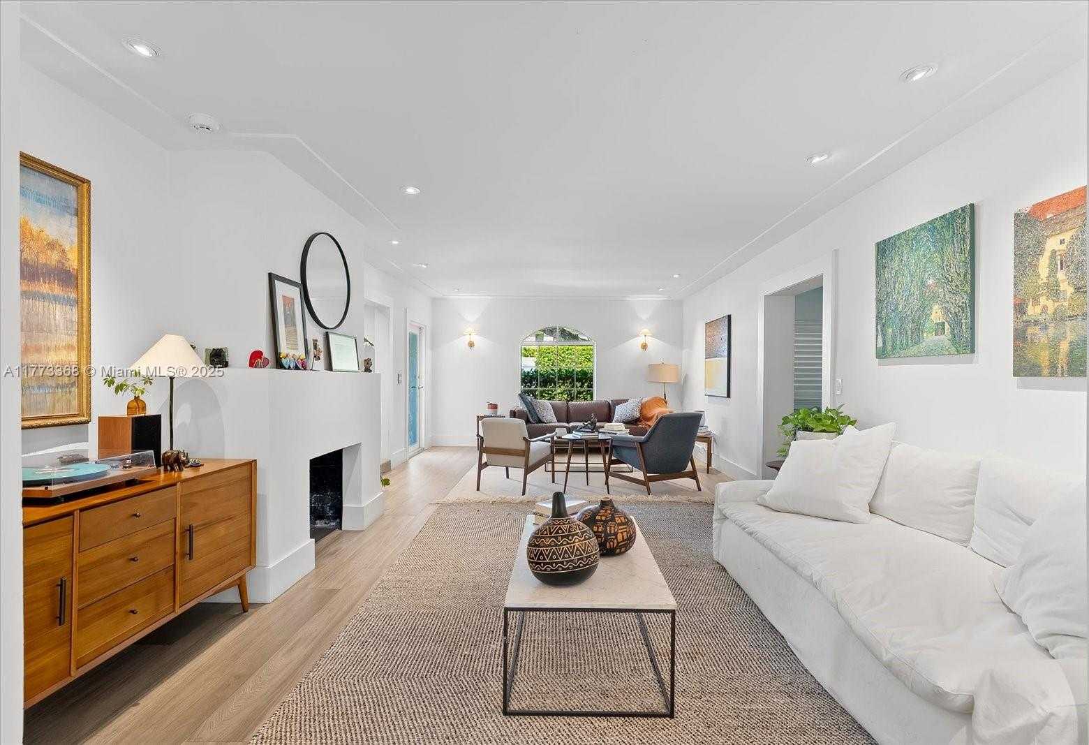 Small Image of 4228 ALTON RD, Miami Beach Number 5
